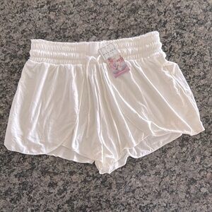 Halara off White elastic Shorts NWT M